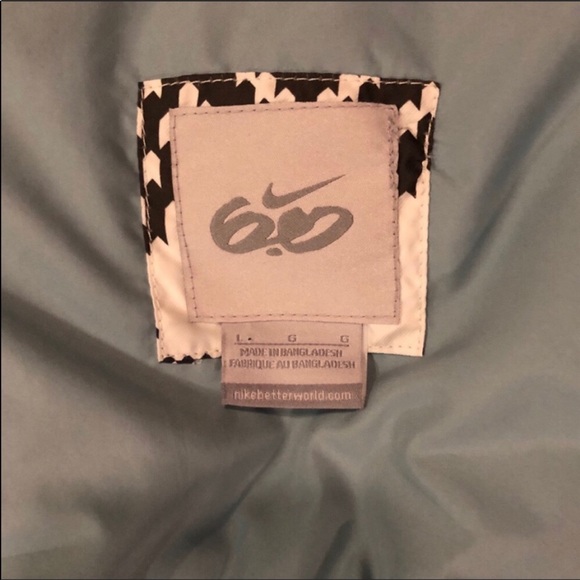 Nike Better World Bellevue Vest Size Large EUC - Picture 5 of 8